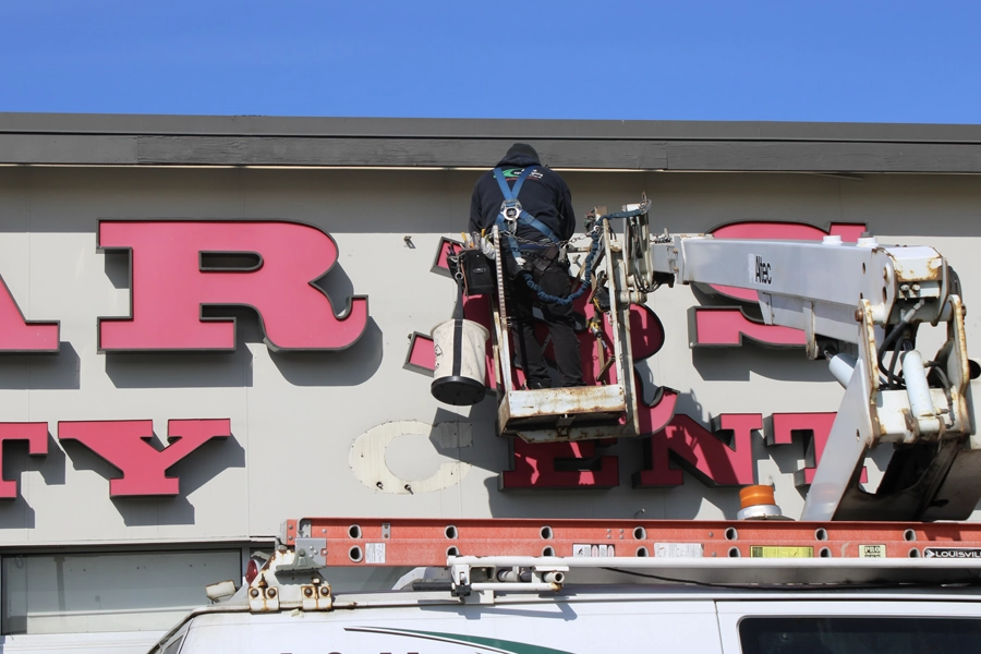 Sign Maintenance